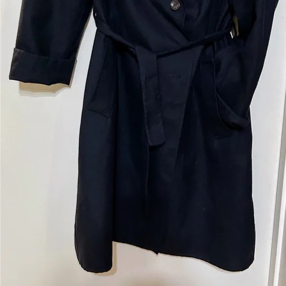 Kiton of Napoli, Italy. Women’s navy trench coat. 100% cashmere size 12. - Picture 2 of 8